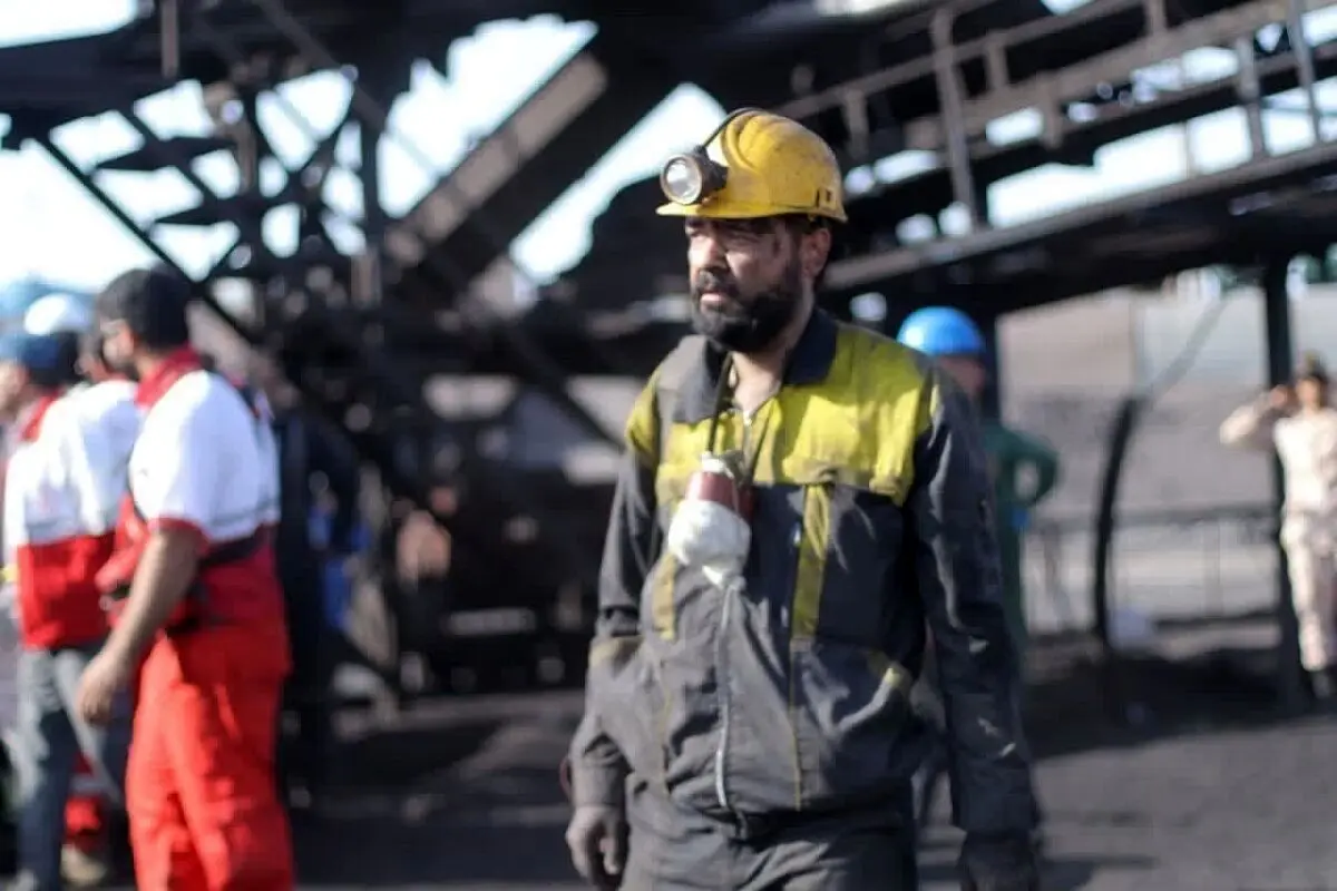 خشم معدن تمام نشد! / مرگ حداقل ۶ کارگر معدن بعد از حادثه‌ی طبس