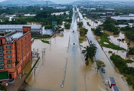 سیل در تایلند ۱۲ کشته و صدها هزار آواره برجای گذاشت