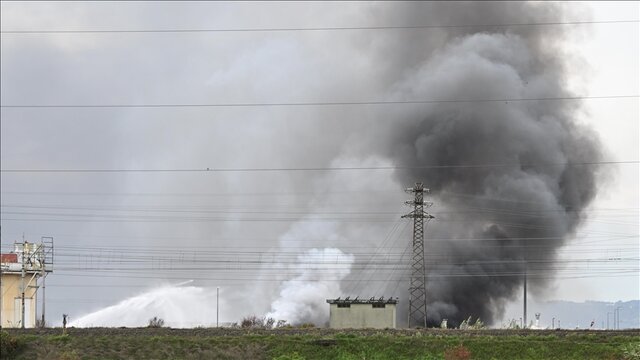 🎥 ویدئو/آتش‌سوزی در یک پالایشگاه نفت در باکوی آذربایجان