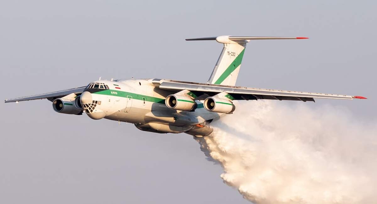 🎥ویدئو/تصاویر دیده نشده از مجاهدت خلبانان و نیروهای امدادی در عملیات اطفا حریق بندر شهید رجایی