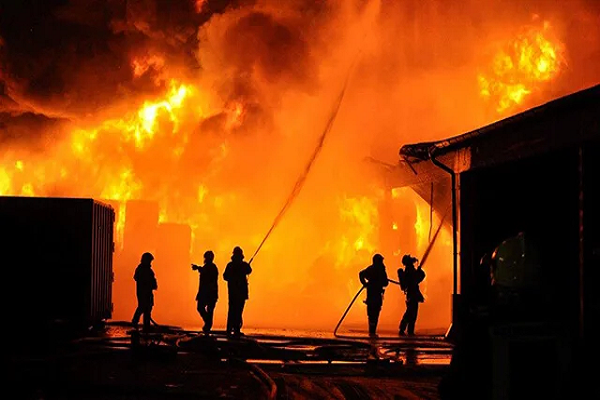 درس آموزی از حوادث – آتش سوزی در یکی از واحدهای صنعتی تولید خوراک دام و طیور