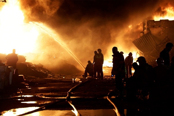 درس آموزی از حوادث – بی دقتی جوشکار موجب بروز آتش سوزی گردید