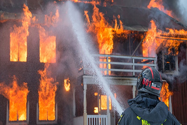 درس آموزی از حوادث – آتش سوزی در انبار کارخانه تولید مبلمان